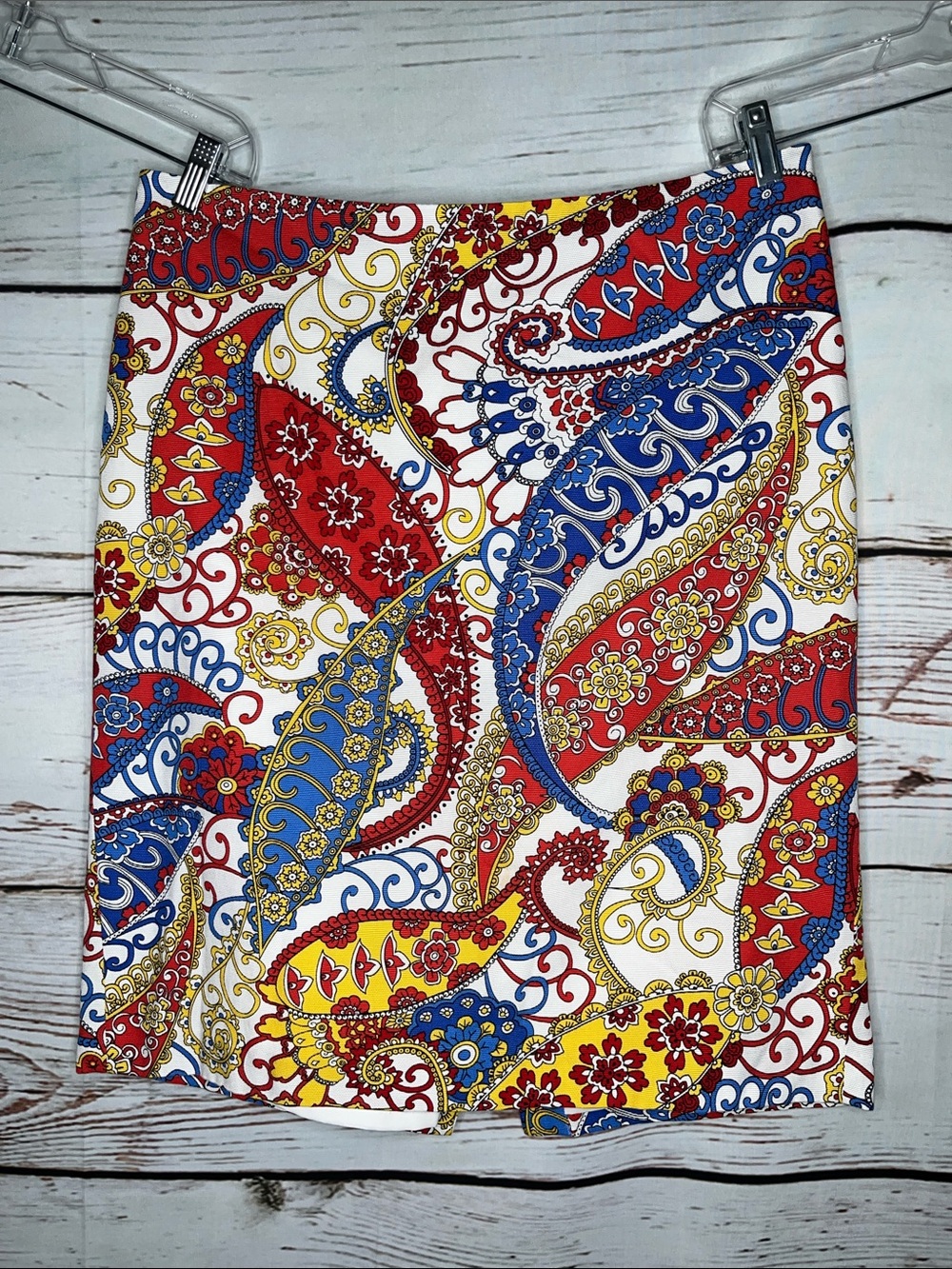 Talbots Size 14 White - Red & Blue Paisley Print Straight Pencil Skirt